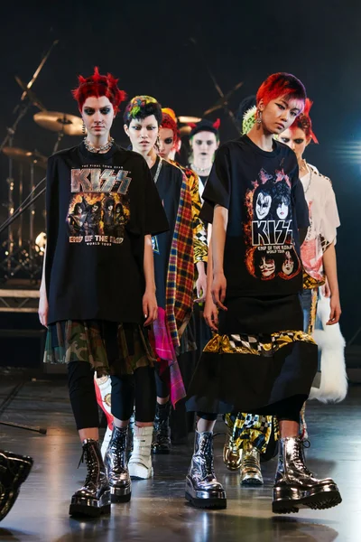 Look 63